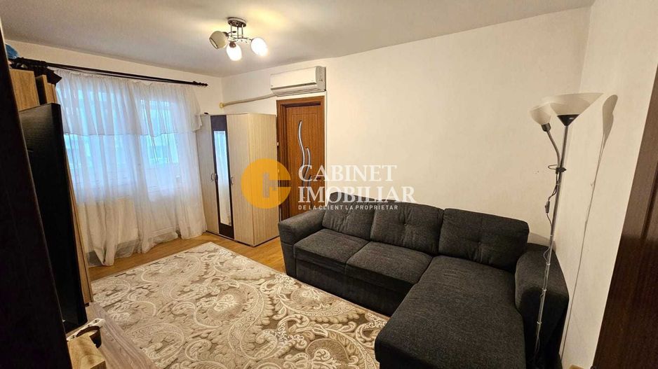 3 Camere semidecomandat, etaj intermediar-Zona Alexandru cel Bun - Poză 2