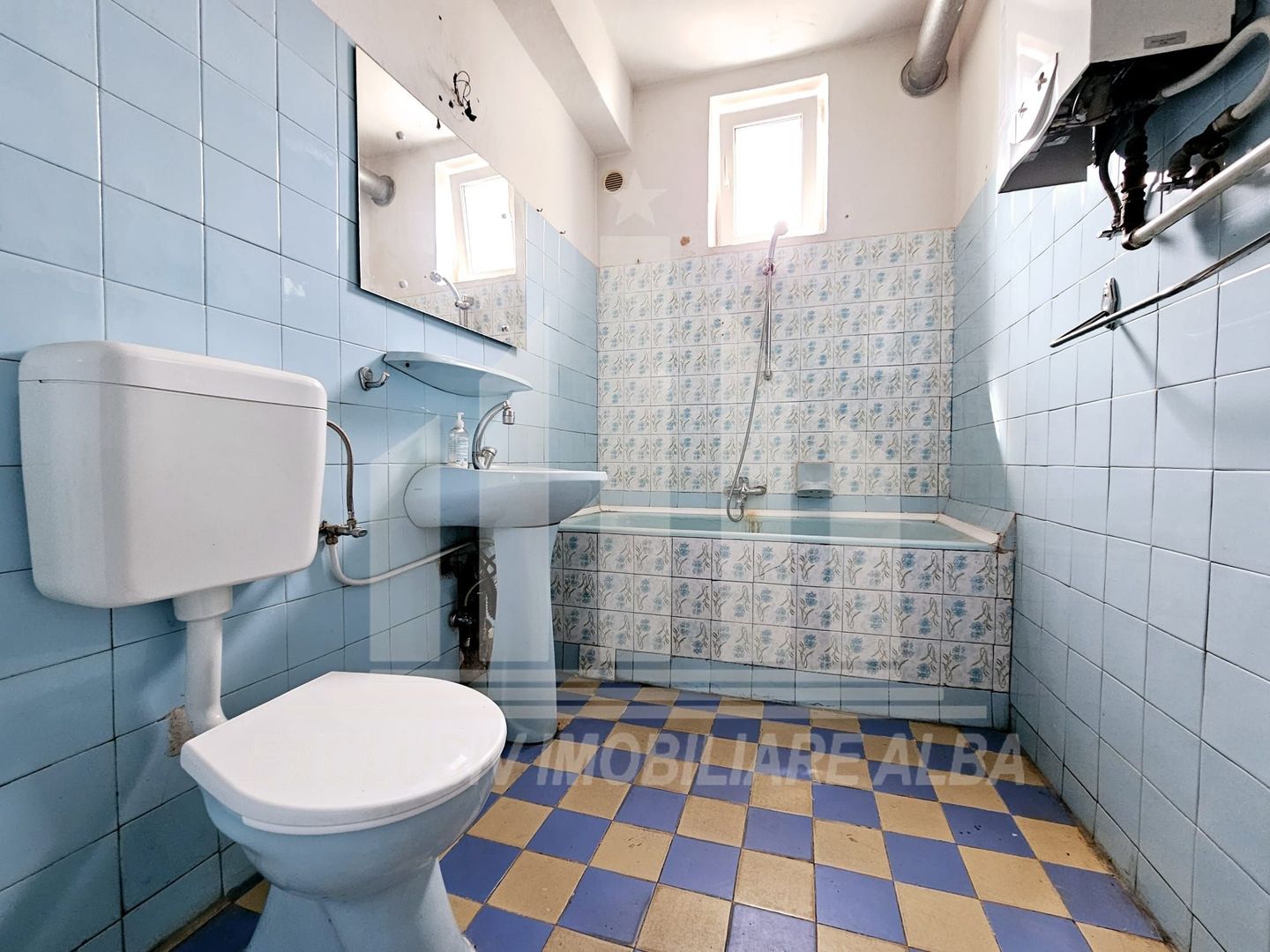 Casa pozitie foarte buna in Cetate - Alba Iulia - Poză 5