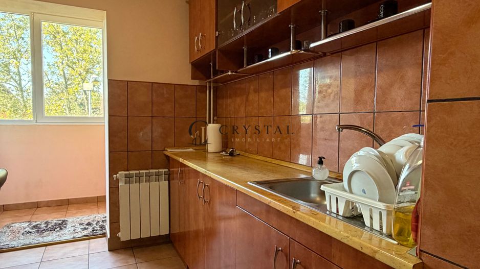 Închiriez apartament cu 3 camere Oradea - Poză 9