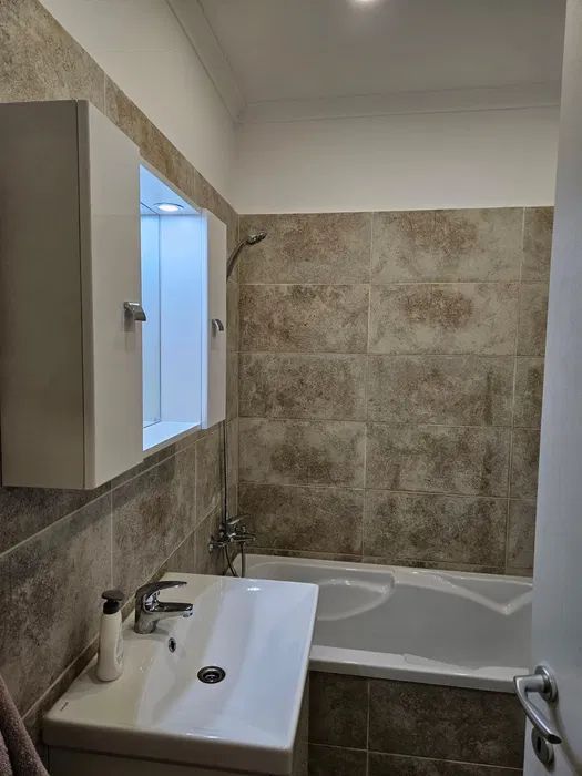 Garsoniera de inchiriat Militari Residence - Poză 3