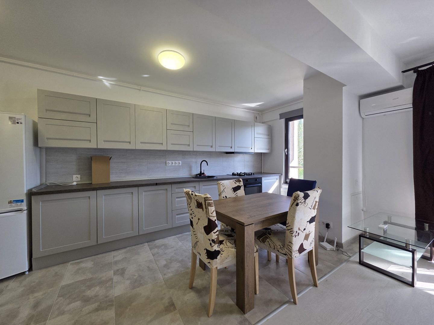 Apartament 2 camere Pipera Rond OMV Pipera Plaza loc parcare subteran - Poză 2