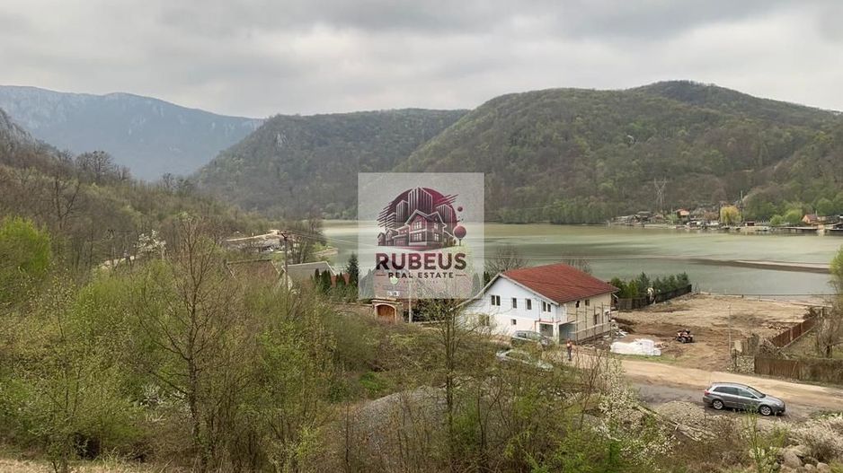 Teren intravilan 2.580 mp Eșelnița, acces DN57, ideal turism, locuinte - Poză 5