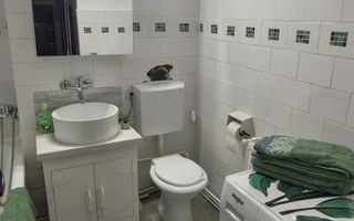 De inchiriat apartament cu 2 camere, central. etaj 3, 450 euro - Poză 5