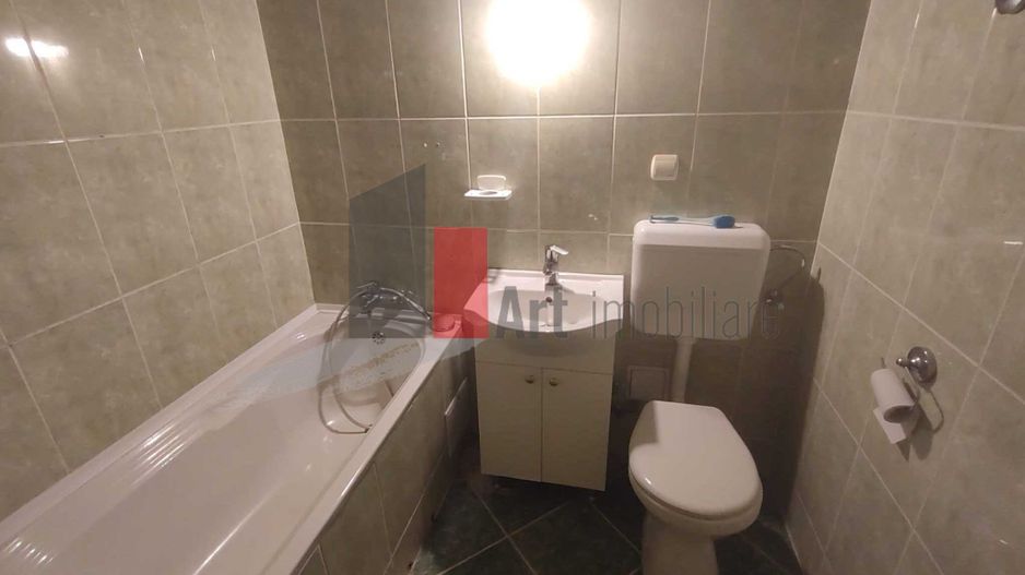 Vânzare apartament 4 camere decomandat Bd. Brâncoveanu - Izvorul Mureșului - Poză 2