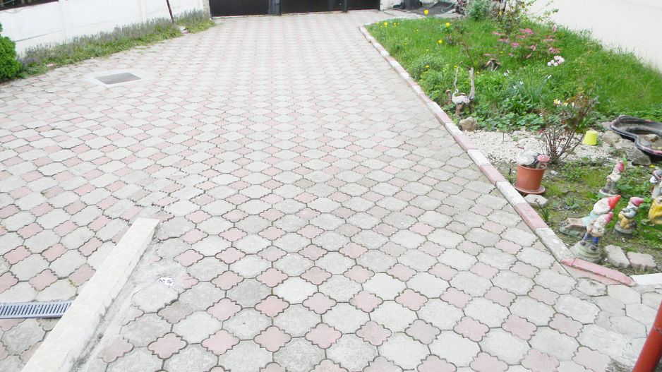 Casa mobilata in Centrul Mun. Sacele - Poză 2