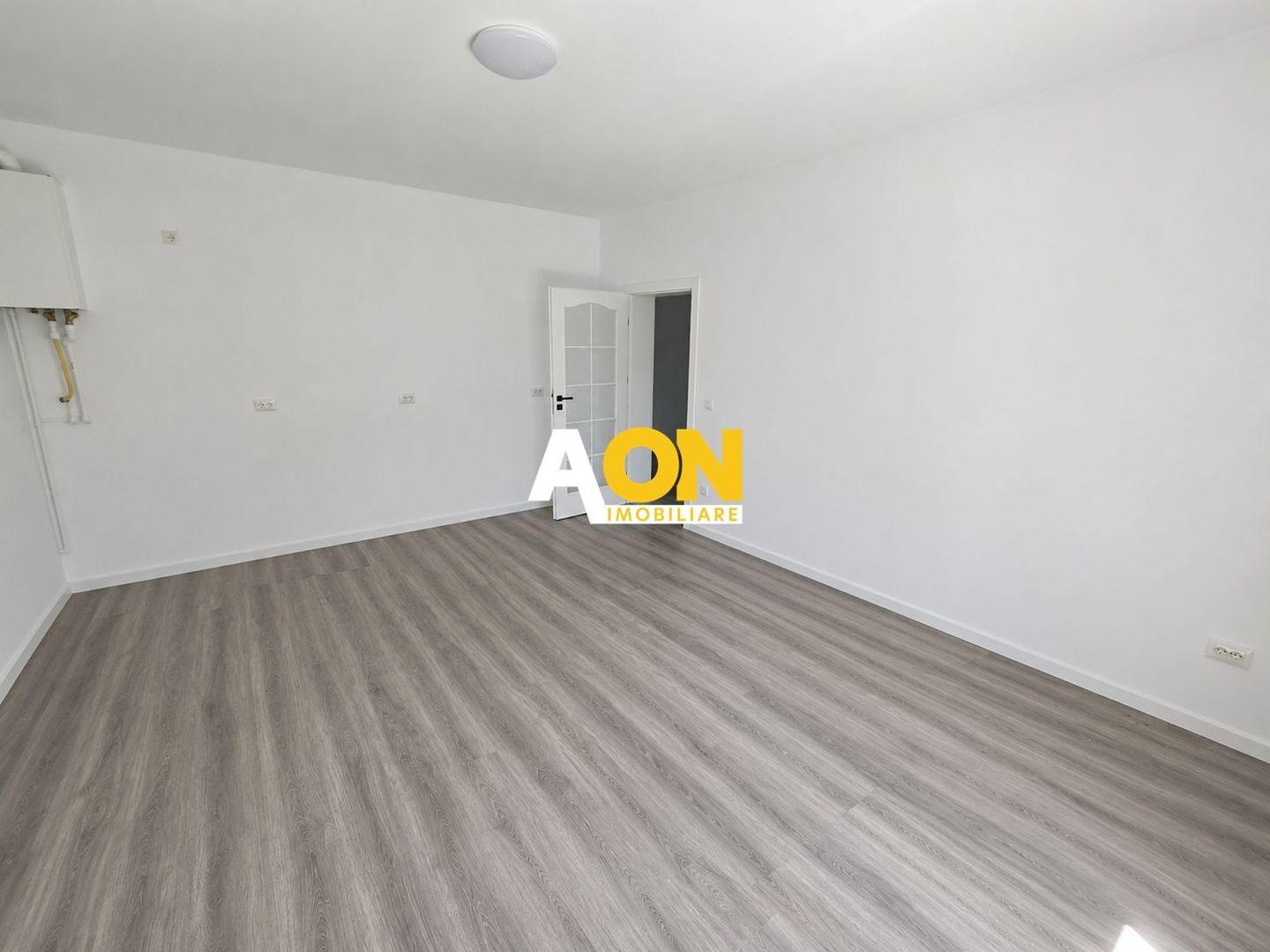 Casă Individuală de Închiriat, 4 Camere, Prima Închiriere, Ampoi 3 - Poză 8