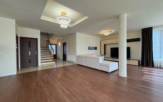 Casa individuala | Pensiune | 560 mp | 1450 mp teren | Cetate - Poză 2