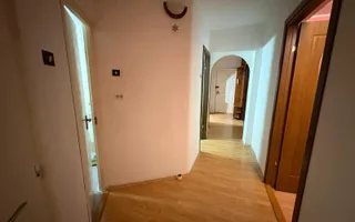 Apartament 3 camere decomandat 74 M² utili zona Lenin Nicolae Iorga - Poză 11