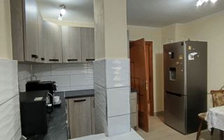 BRASADAS vinde ap 3 cam Carpați 2 etaj 1/4. - Poză 3