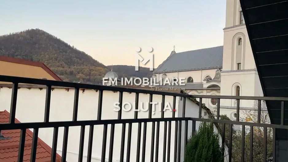 Casă spațioasă în Centrul Vechi – Baia Mare - Poză 3