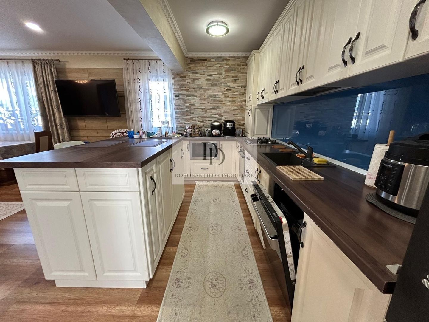 Apartament 4 camere singur pe nivel + 50 mp Pod + 2 Parcari | Oașului - Poză 4