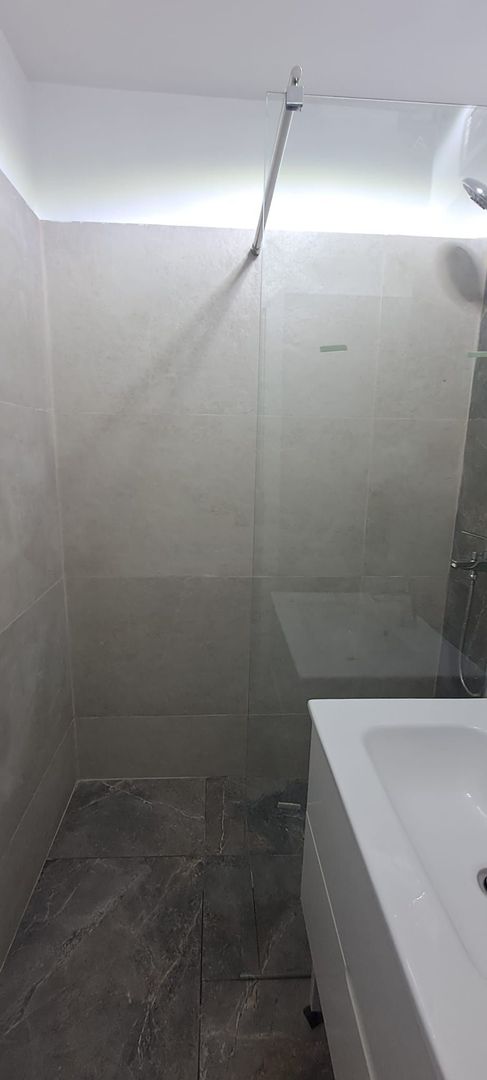 Apartament 2 camere, decomandat, Piata Victoriei, complet renovat, parter. - Poză 11