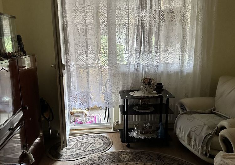 BRASADAS vinde ap 2 cam Botizului etaj 2 cu balcon - Poză 7