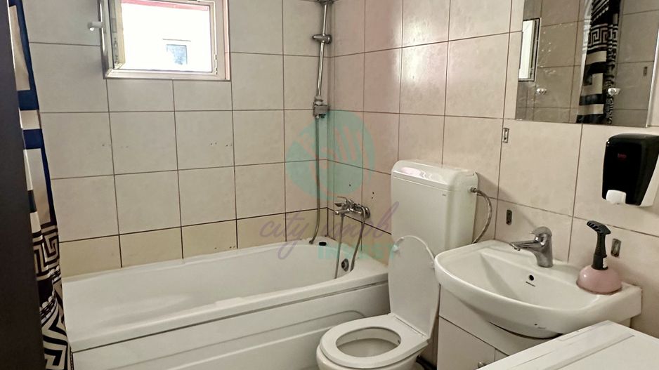 Casa construita in 2008 zona VATRA LUMINOASA - Poză 9