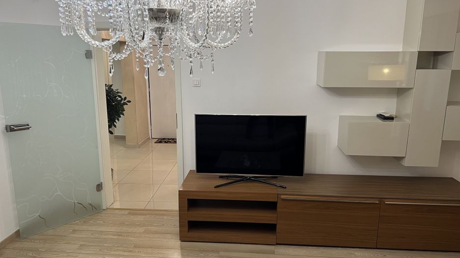 Apartament Lux 4 camere metrou loc parcare - Poză 7