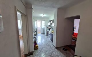 Apartament 4 Camere, 77 mp, Decomandat, Zona Cetate - Poză 2