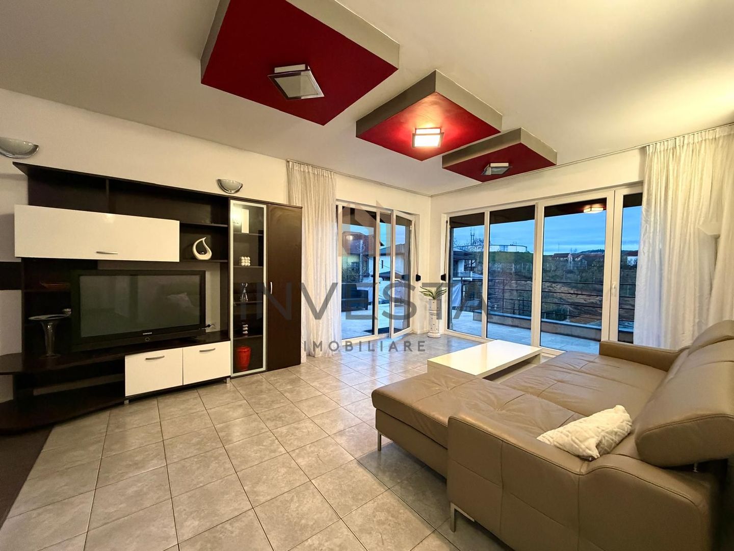 Apartament cu 2 camere si terasa de 60 m , in Zorilor ! - Poză 2