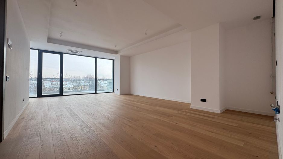 3 camere PREMIUM| 99.7 MP + 9.35 MP terasa - Poză 2