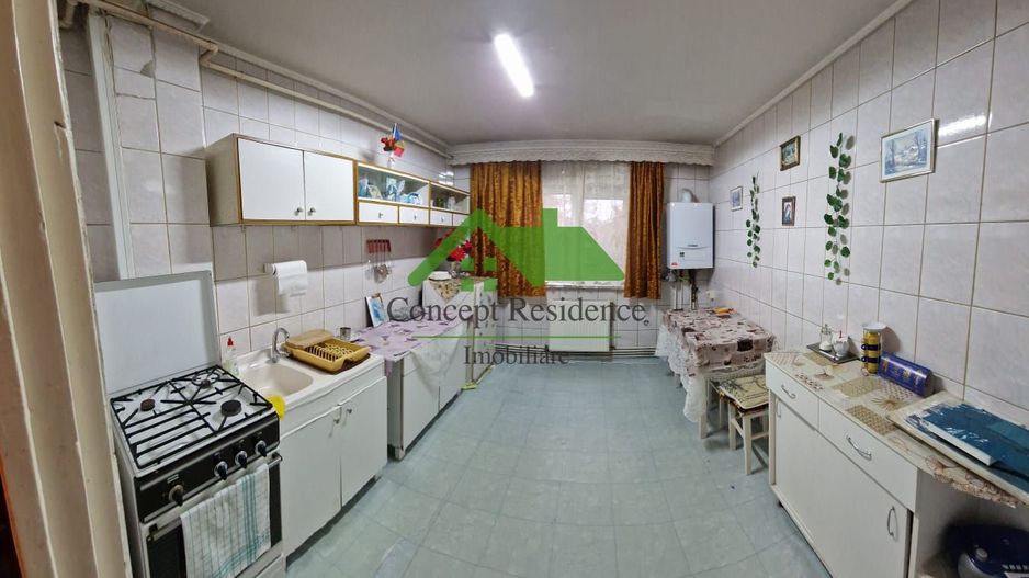 Apartament 2 camere de vânzare , etaj 1– Str. Păltinișului - Poză 1