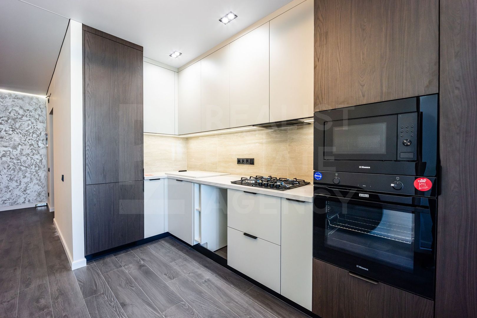 Vânzare, apartament, 3 camere, str. Vasile Lupu, Buiucani - Poză 2