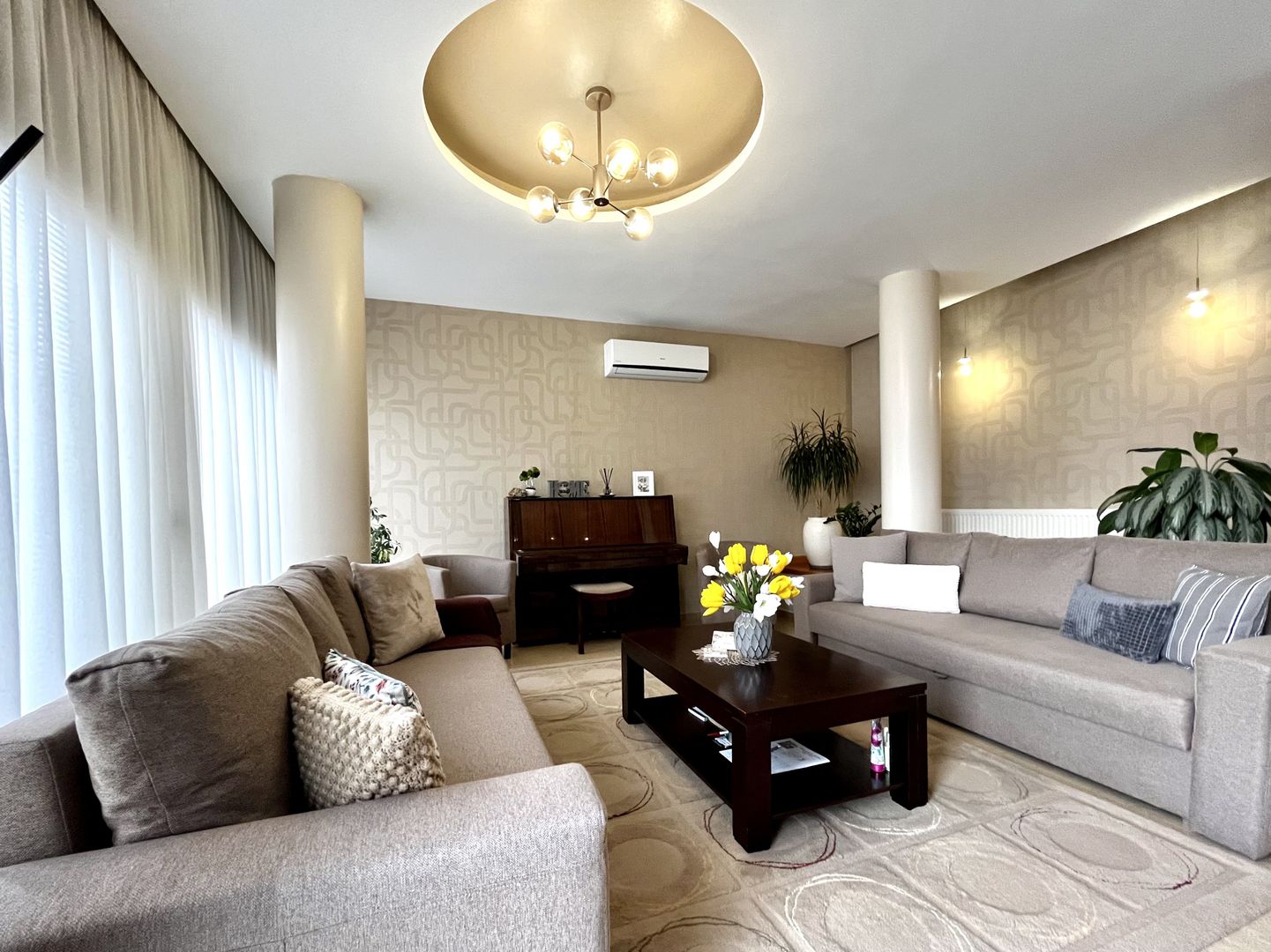 Casa spațioasă și primitoare cu garaj dublu, în Braytim – Soarelui - Poză 3