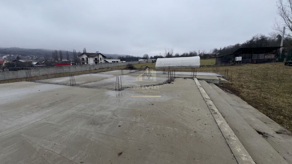 TEREN INTRAVILAN 2200 MP CAMPULUNG ARGES - Poză 5