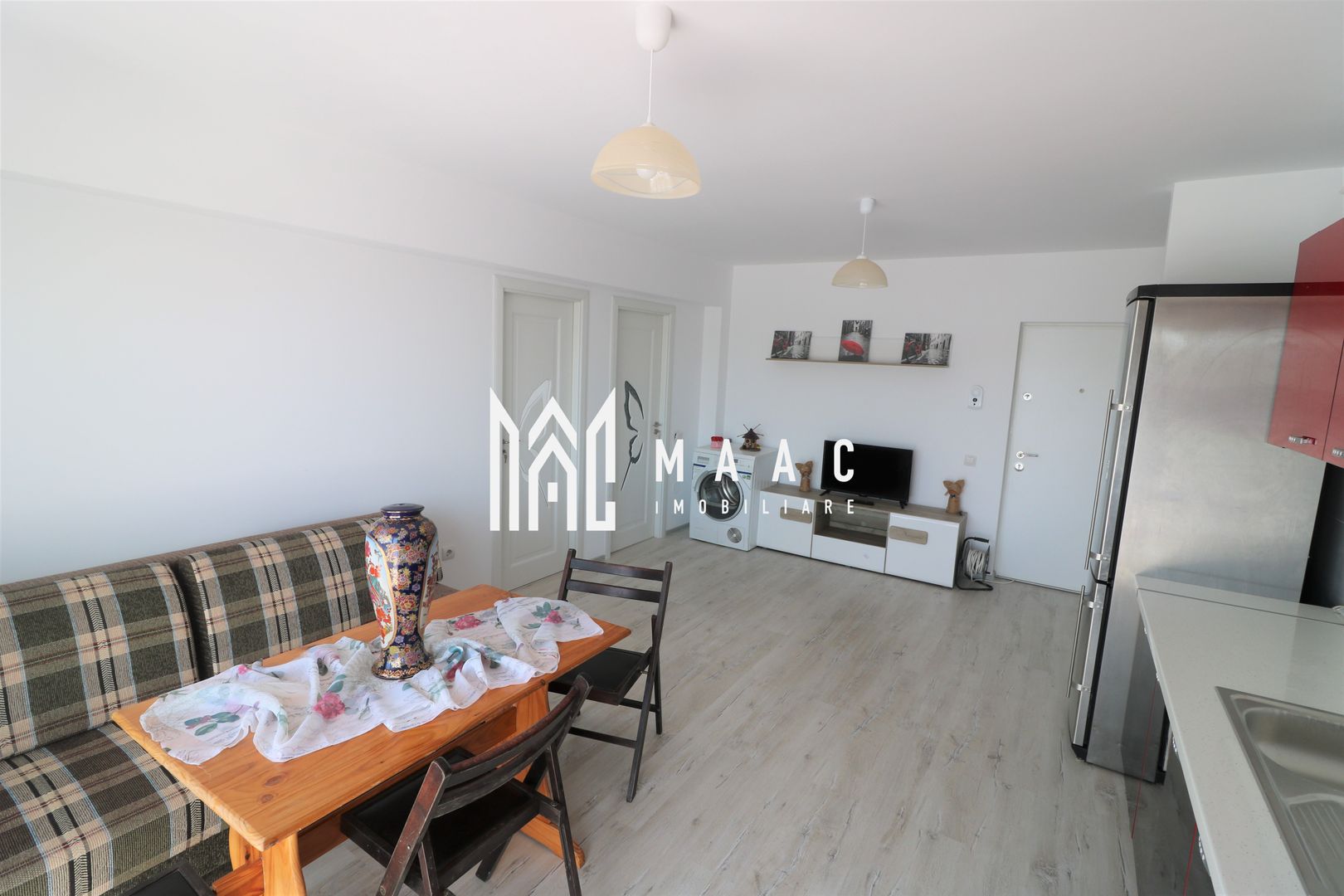 Apartament 2 camere | Etaj 1| Loc de parcare| - Poză 3