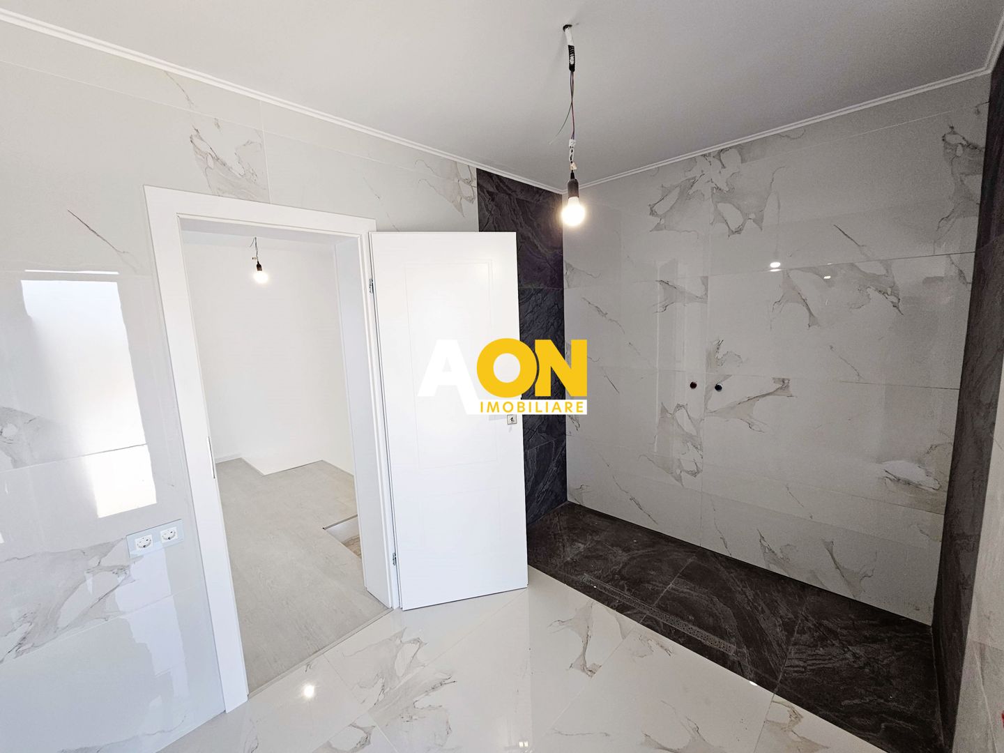 Duplex cu predare la cheie, 4 camere, piscina, 228 mp teren, Cetate - Poză 13