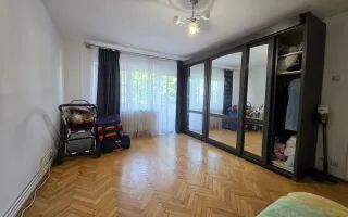 Vand apartament cu 4 camere aproape de centru - Poză 19