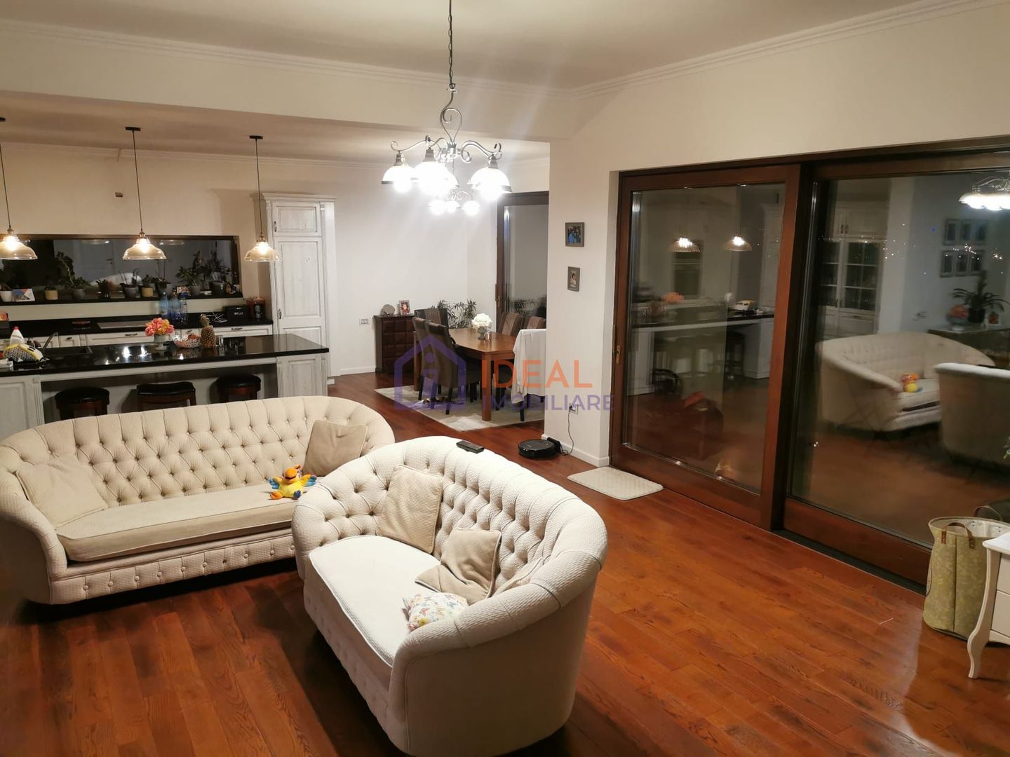 Vila cu 4 camere si teren de 700 mp, in Gusterita - Poză 8