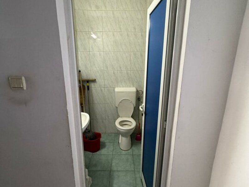 Spatiul comercial cu vitrina, vad excelent trafic, Fortuna Arad - Poză 7