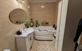 Apartament cu 3 camere | Zona Eroilor Florești - Poză 7