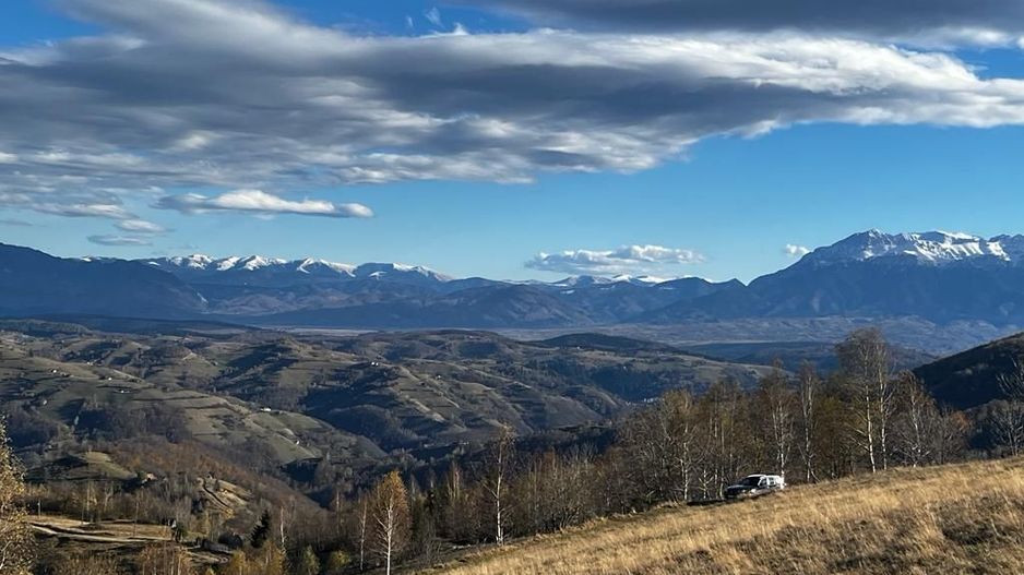 Teren extravilan 2ha, priveliste panoramica spre munti /Poiana Marului - Poză 5