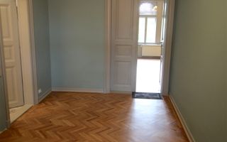 Spatiu de birouri in cladire istorica - Poză 19