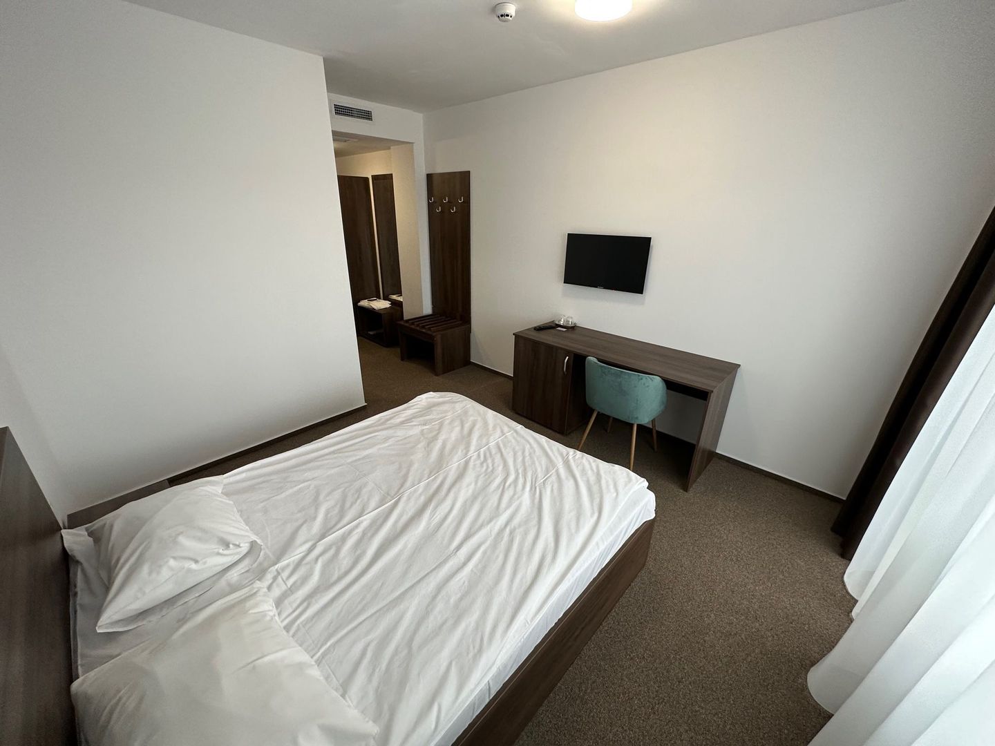 Clădire de închiriat pentru birouri  / clinica - Poză 22