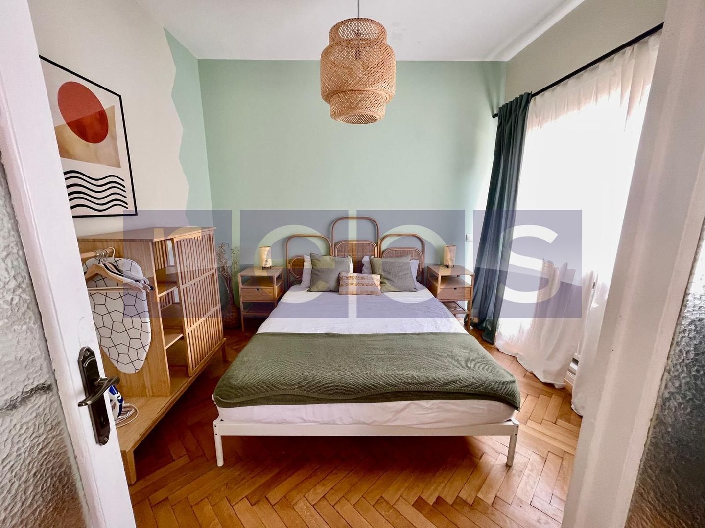 VANZARE APARTAMENT BOEM 2 CAMERE 50MP ULTRACENTRALA TERASA PANORAMICA - Poză 8