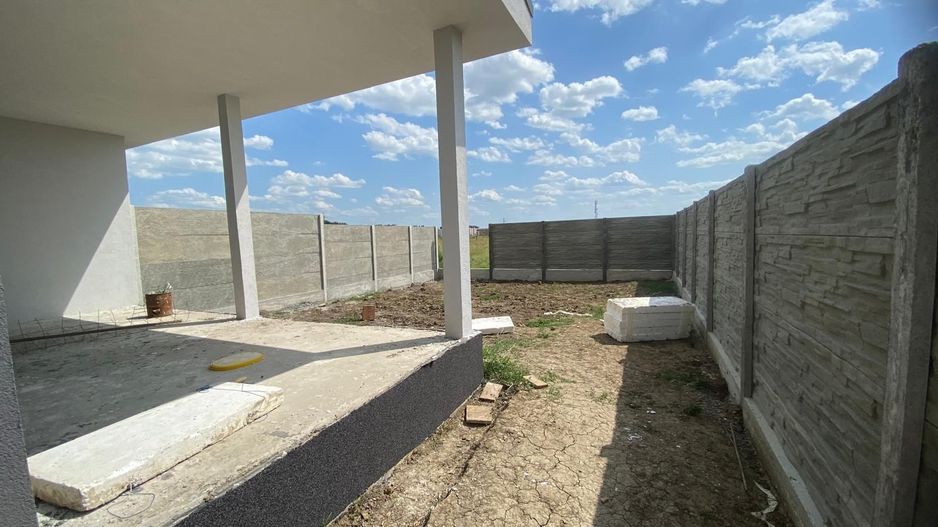 Giroc-Bld. Aviatiei | 5 camere | 3 bai | Bucatarie inchisa - Poză 1