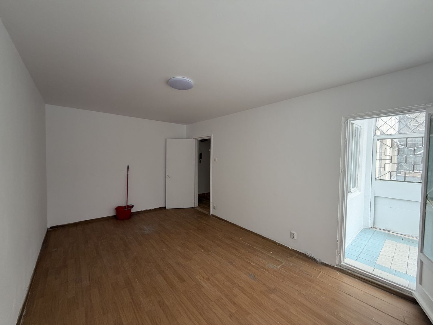 | Apartament 2 camere | Nemobilat + Neutilat | Drumul Taberei | - Poză 5