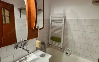 BRASADAS vinde ap 2 cam cu balcon etaj 2/3 Botizului. - Poză 2