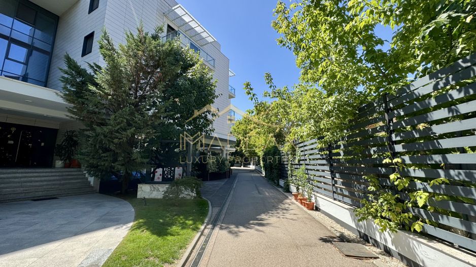 Apartament cu 4 camere *200mp* + 1 Parcare // Herastrau - Lake View - Poză 51