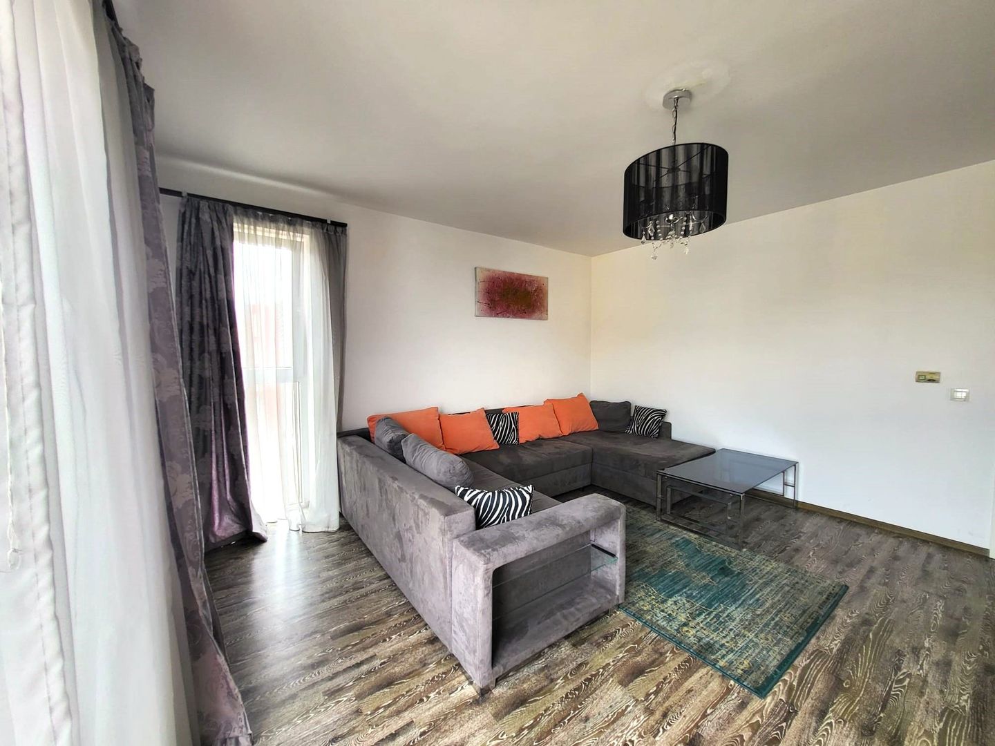 Exclusivitate - Apartament secțiune mare, cu  loc parcare - Poză 2