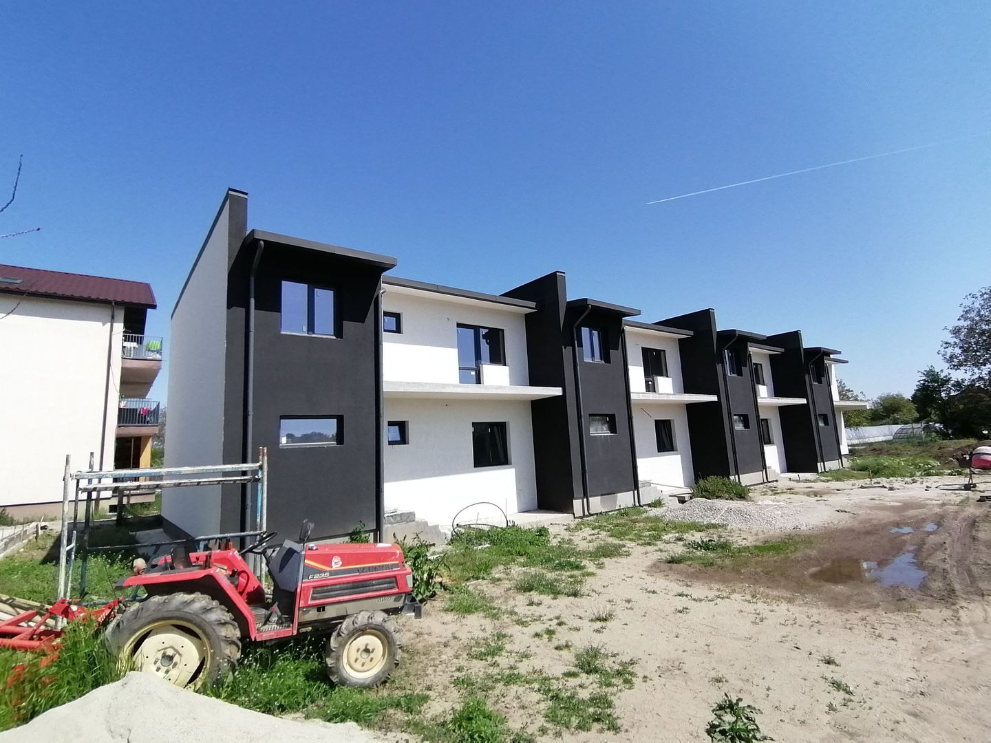 Casa P+1 in comuna 1 Decembrie - str. Victoriei - Poză 14