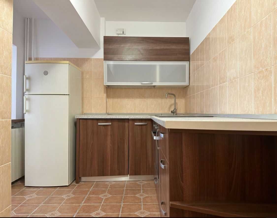 Închiriez apartament 2 camere mobilat parțial, Unirii - Poză 4