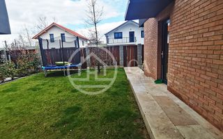 Casă de vânzare stil mediteranean cu 5 camere in Tineretului, Oradea - Poză 2