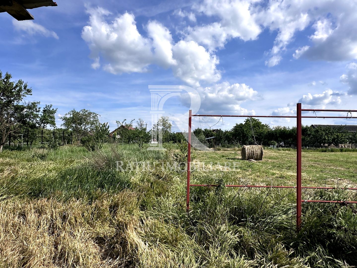 Casa cu anexe si pivniță | Teren intravilan generos | Sannicolau Roman - Poză 25