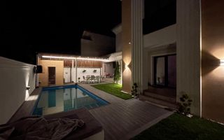 Proprietate de lux cu piscina si design modern-Dumbravita - Poză 1