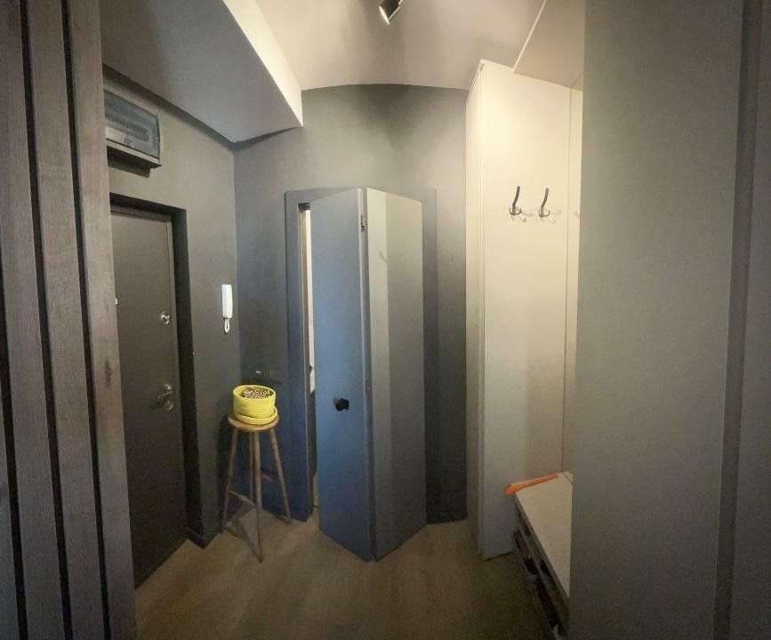 Apartament spatios 2 Camere Zona Pipera Rond OMV I 2 parcari incluse - Poză 3