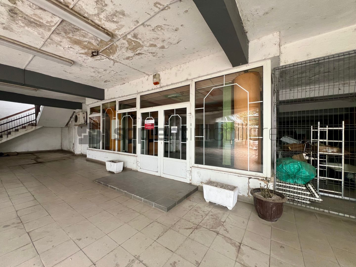Pachet de spații comerciale – Centru Civic Oradea - Poză 10