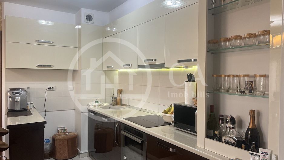 Apartament cu 3 camere de vanzare in Prima Nufarul Oradea - Poză 2