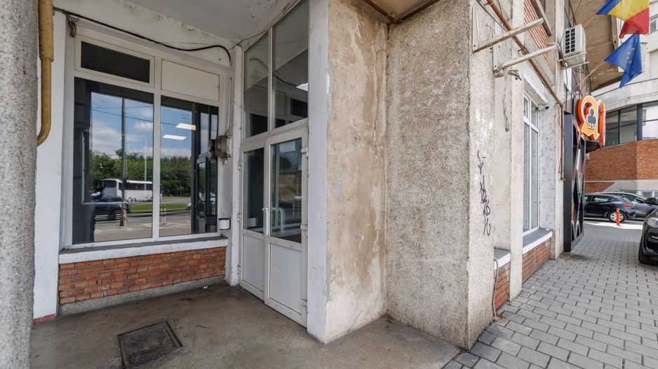 Spațiu comercial cu 2 camere de vânzare în Calea Bucuresti, Pitesti - Poză 12